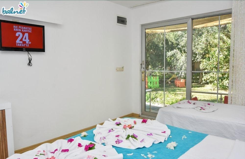 Clover Magic Altinkum Park Hotel Side Bagian luar foto